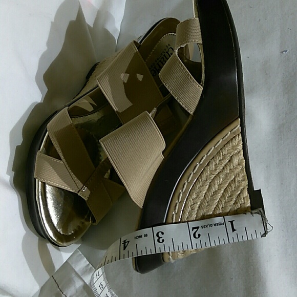 Charles by Charles David slip on wedge - Picture 8 of 8